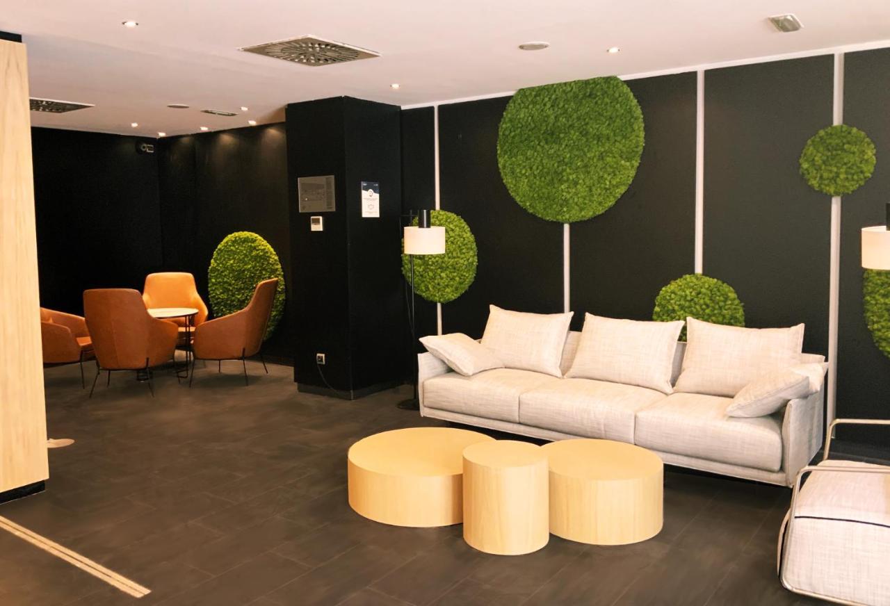 Ilunion Almirante Hotel Barcelona Exterior photo