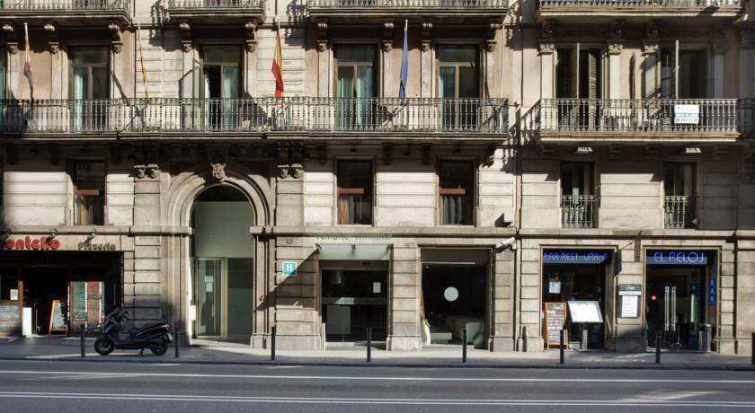 Ilunion Almirante Hotel Barcelona Exterior photo