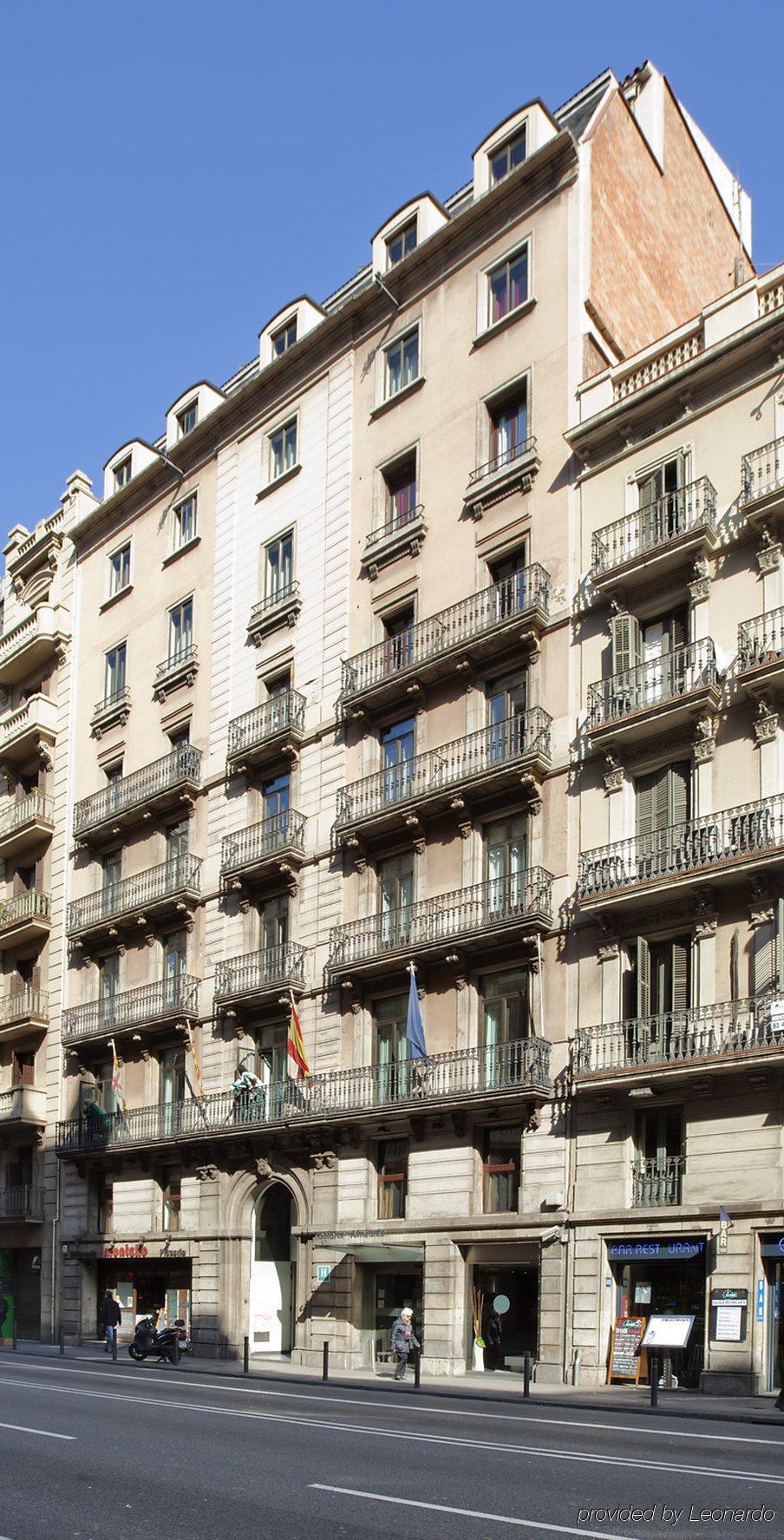 Ilunion Almirante Hotel Barcelona Exterior photo
